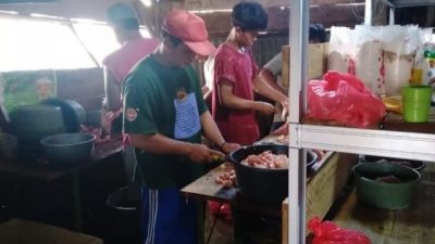 Pelanggan Berkurang, Pemilik Penggilingan Daging di Mateng Keluhkan Harga