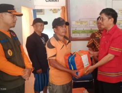 Pj. Bupati Mamasa Berikan Bantuan Kepada Korban Bencana