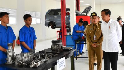 Presiden Beri Mobil Listrik Untuk SMKN 1 Rangas Buat Praktik