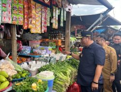 Sepekan Jelang Lebaran Idul Adha, Pj Bahtiar Memantau Harga di Pedagang Eceran